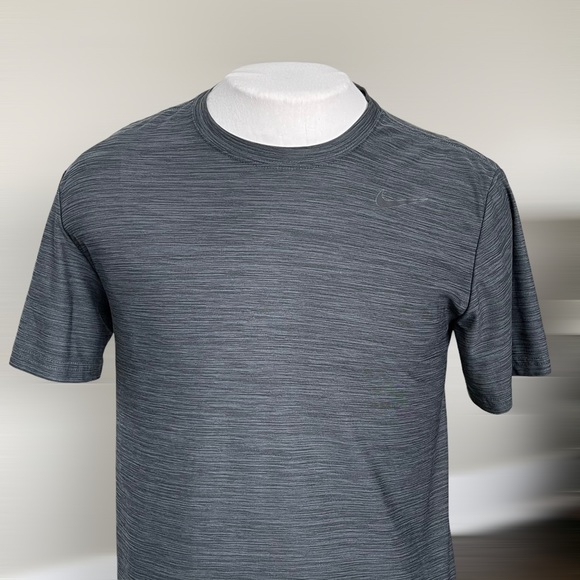 Nike Dri-Fit Dark Gray T-Shirt Medium - Picture 2 of 6